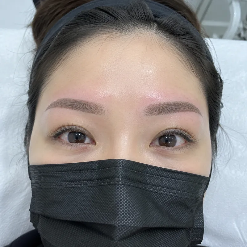 성북동 파우더눈썹 시술 예시 이미지