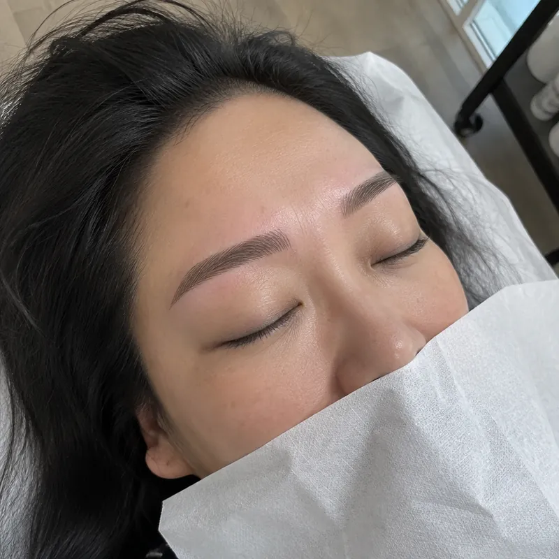 인지동 자연눈썹 시술 예시 이미지
