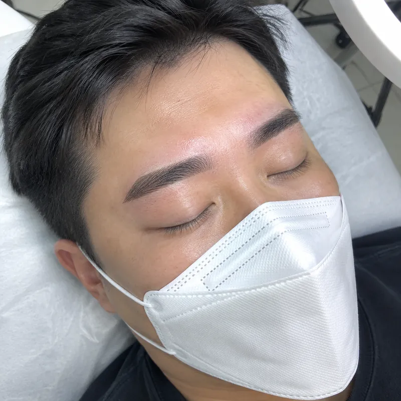 하예동 남자눈썹 시술 예시 이미지